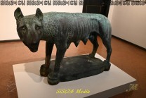 Eine Bronzewölfin ohne die bekannten Zwillinge Romulus und Remus. (Bild: Stefan Siedler)