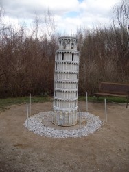 Schiefer Turm von Pisa Miniatur Lichtenstein(© Sylvia Haendschke)